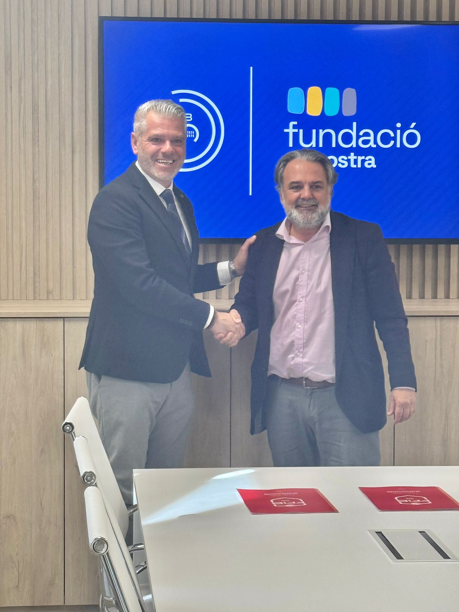 signatura de la renovació del patrocini entre la fundació Sa Nostra i la lliga insuperables 1